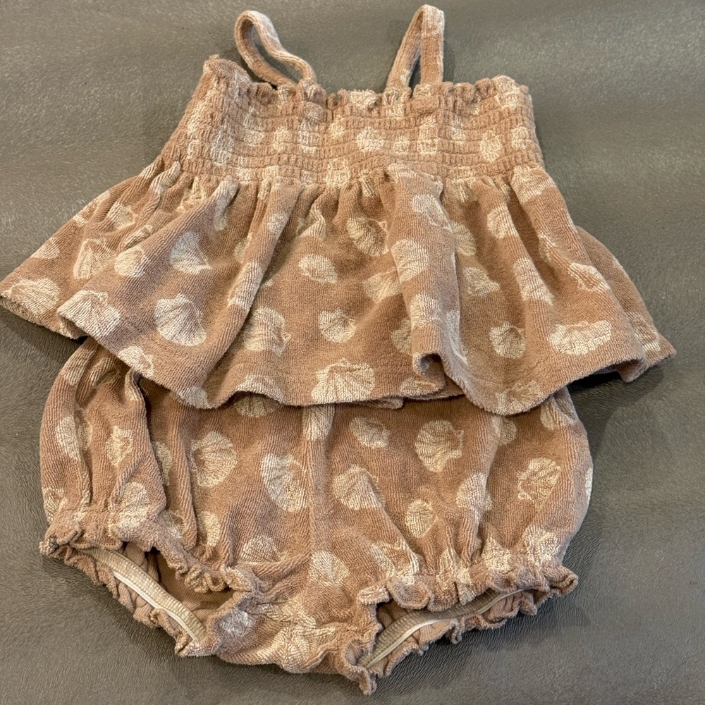 Easy Peasy Charming Brown Matching set  for Kids. 18 months